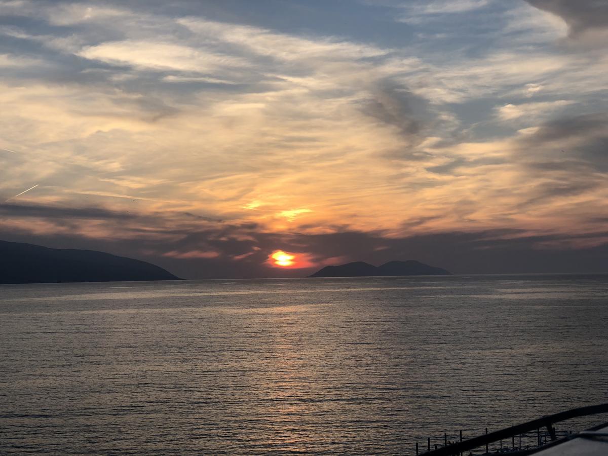 Envi Hotel Radhima Kültér fotó