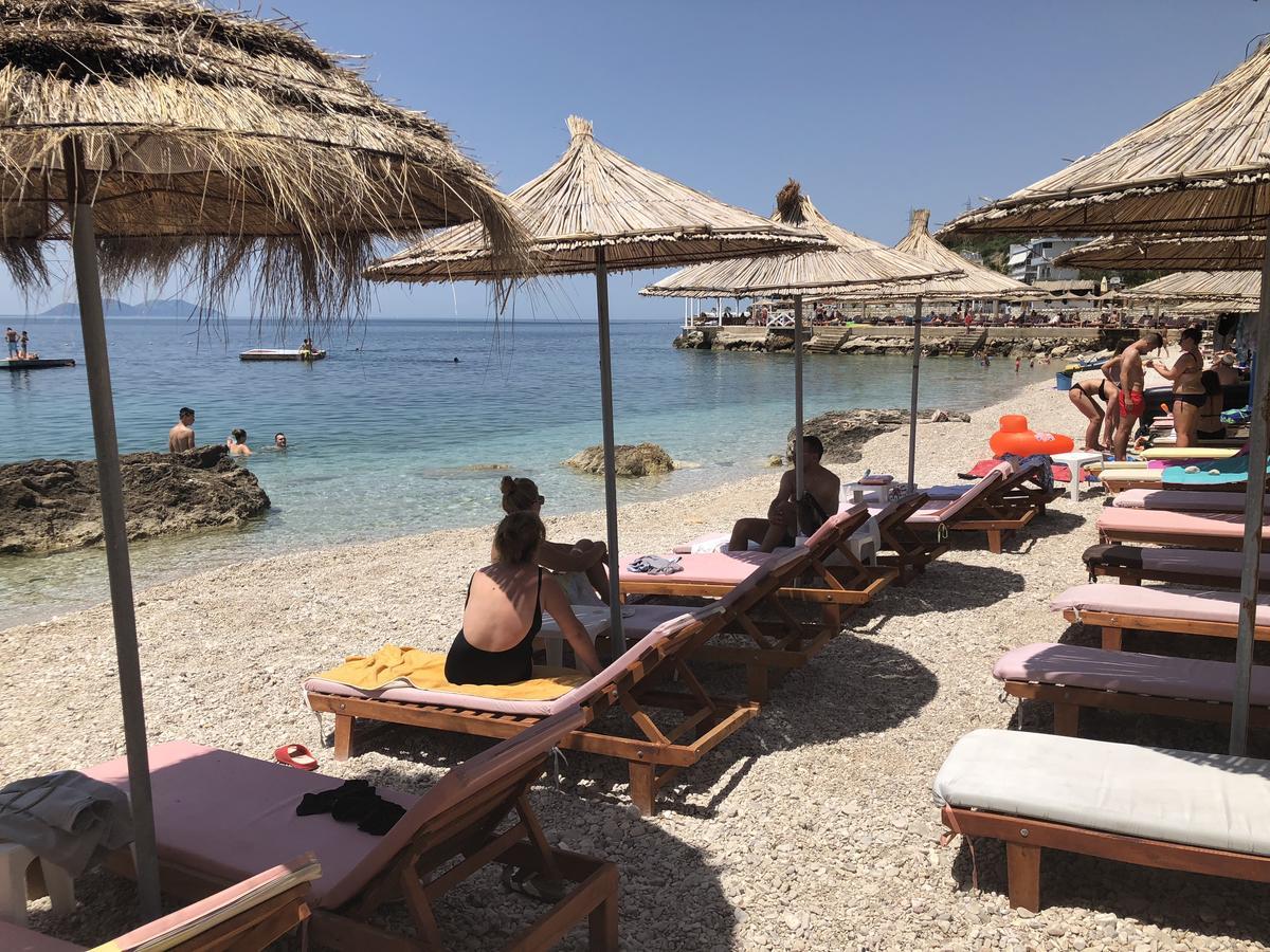 Envi Hotel Radhima Kültér fotó